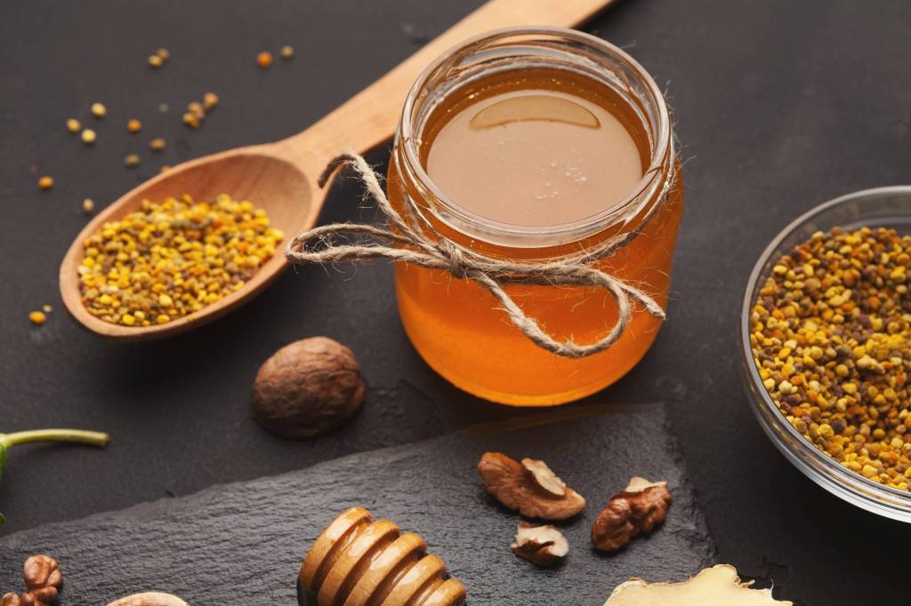 Propolis do czego służy i jak może pomóc w codziennej pielęgnacji